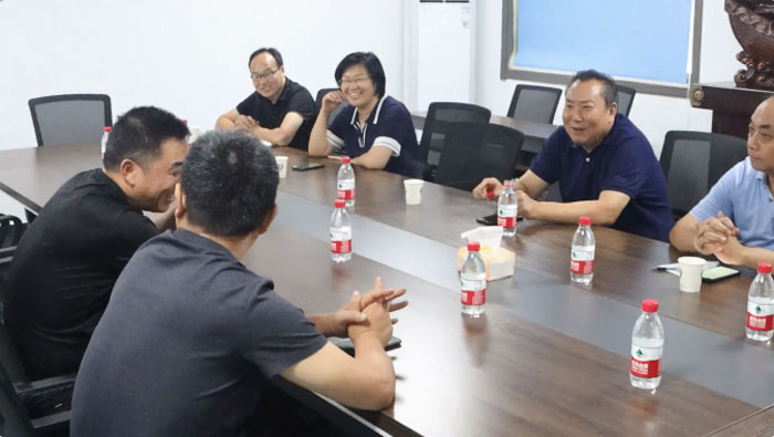 县政协主席王定泽同志到博盈轴承公司进行调研工作
