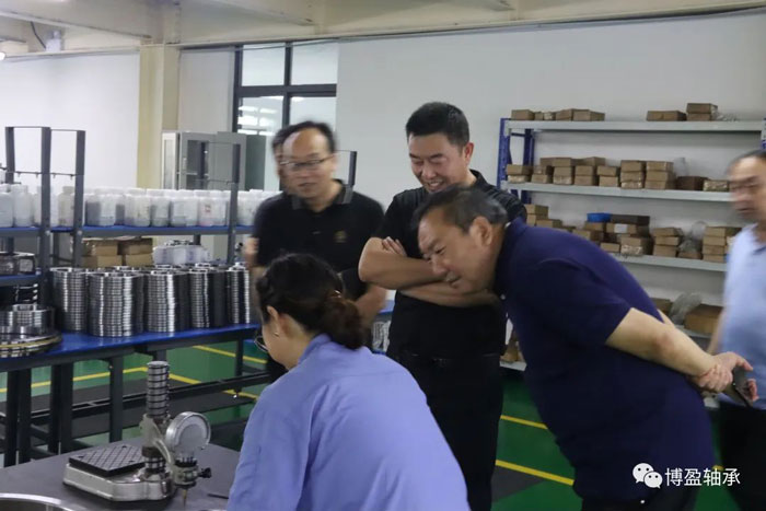 县政协主席王定泽同志到博盈轴承公司进行调研工作